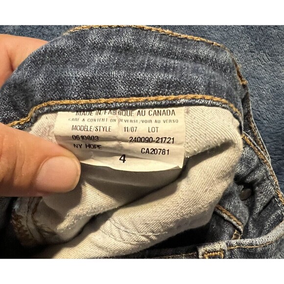 Tommy Hilfiger Capri Jeans Women's Size 4 Light Blue Casual 100% Cotton - Picture 4 of 4